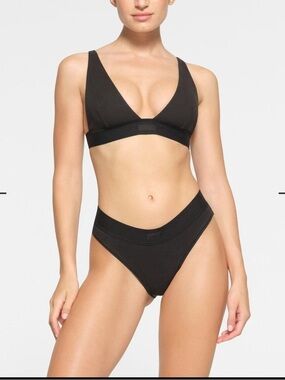 SKIMS Black Deep-V Bralette